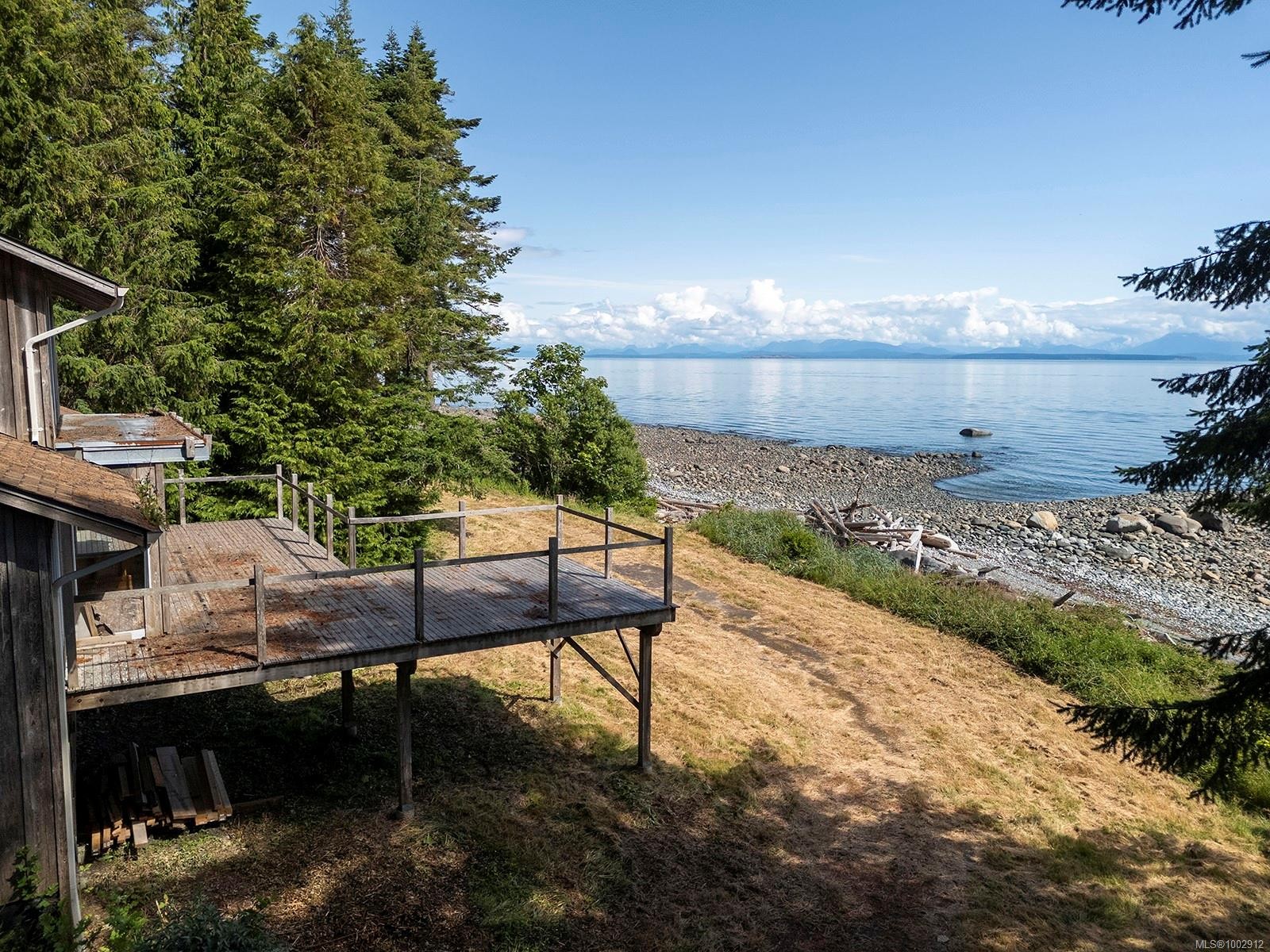 7884 Lenwood Rd, Merville, BC