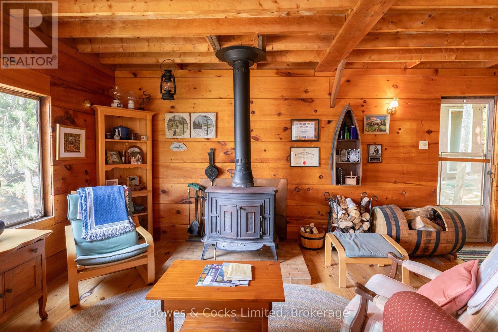 278 Weslemkoon Lake Wao, Addington Highlands (Addington Highlands), ON - Indoor Photo Showing Other Room