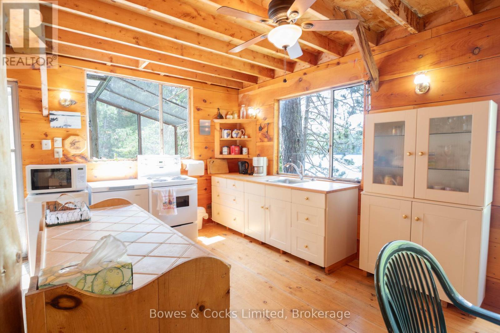 278 Weslemkoon Lake Wao, Addington Highlands (Addington Highlands), ON - Indoor