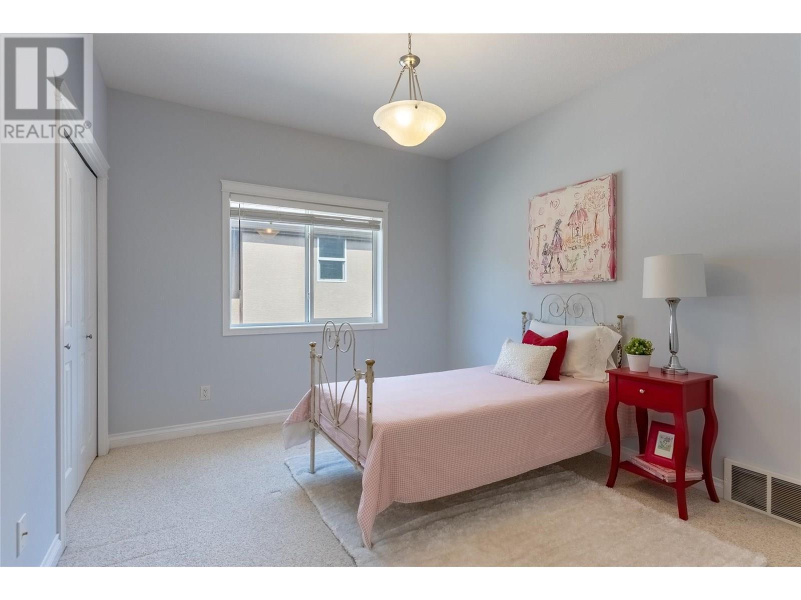3727 Overlander Drive, Kamloops, BC - Indoor Photo Showing Bedroom