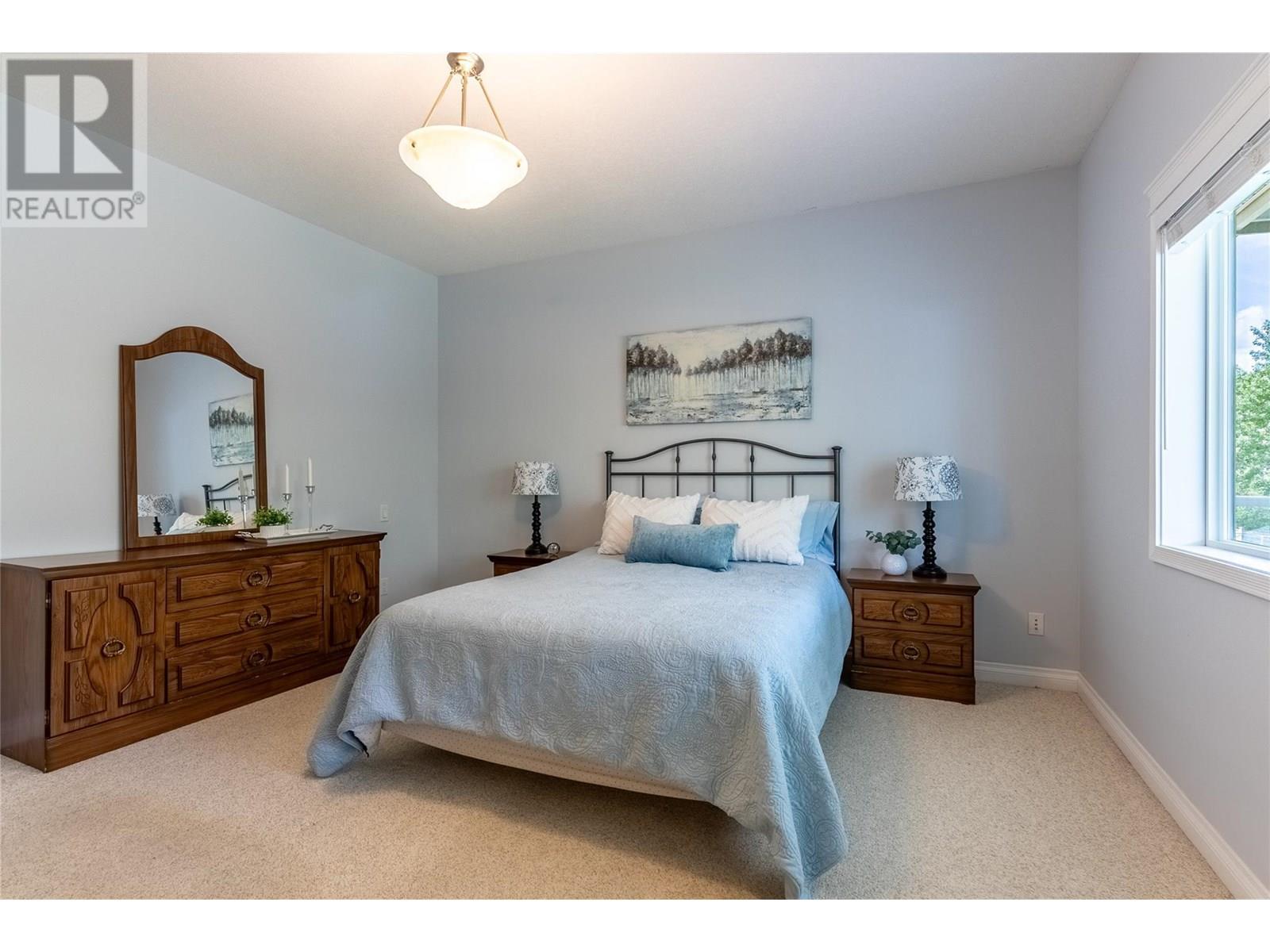 3727 Overlander Drive, Kamloops, BC - Indoor Photo Showing Bedroom
