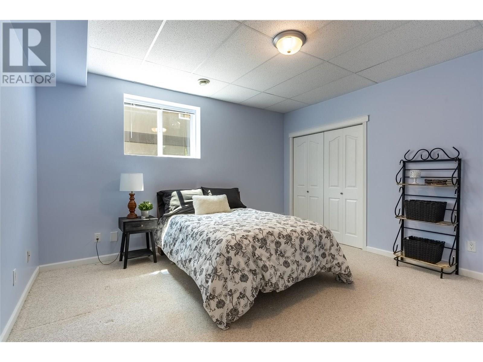 3727 Overlander Drive, Kamloops, BC - Indoor Photo Showing Bedroom