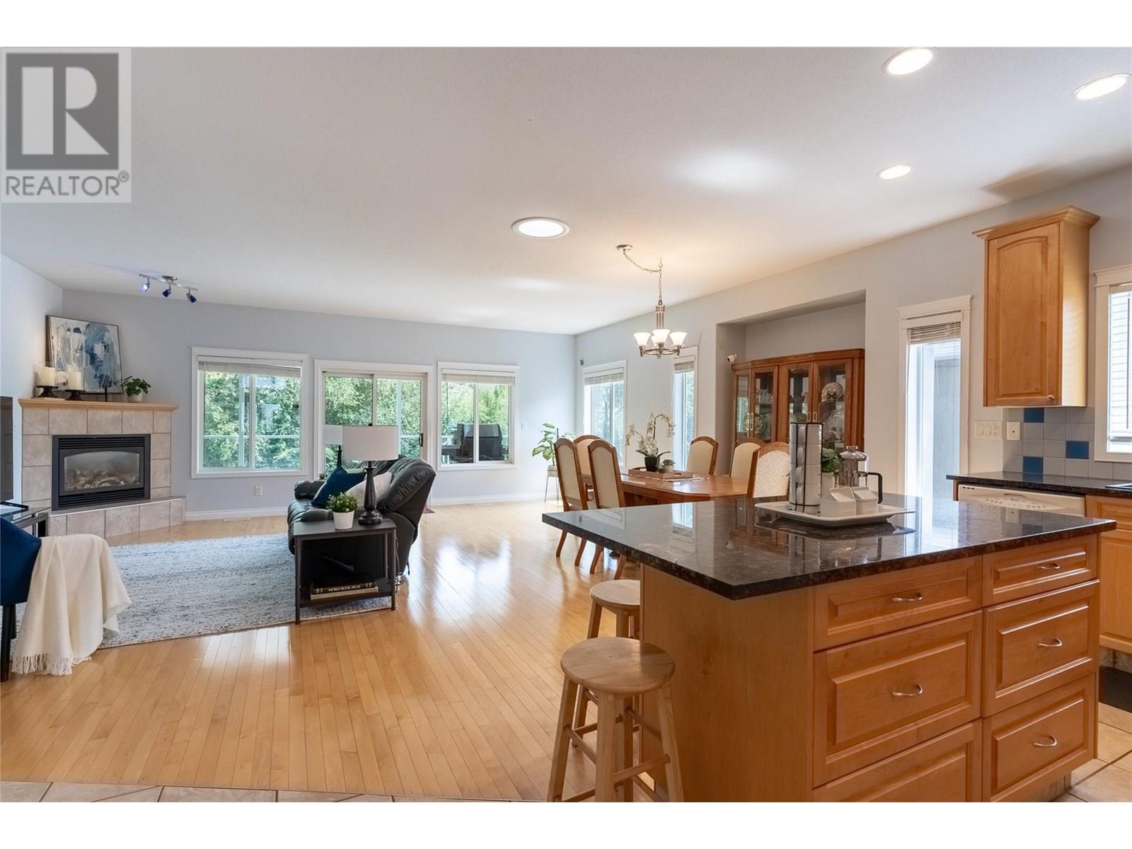 3727 Overlander Drive, Kamloops, BC - Indoor With Fireplace