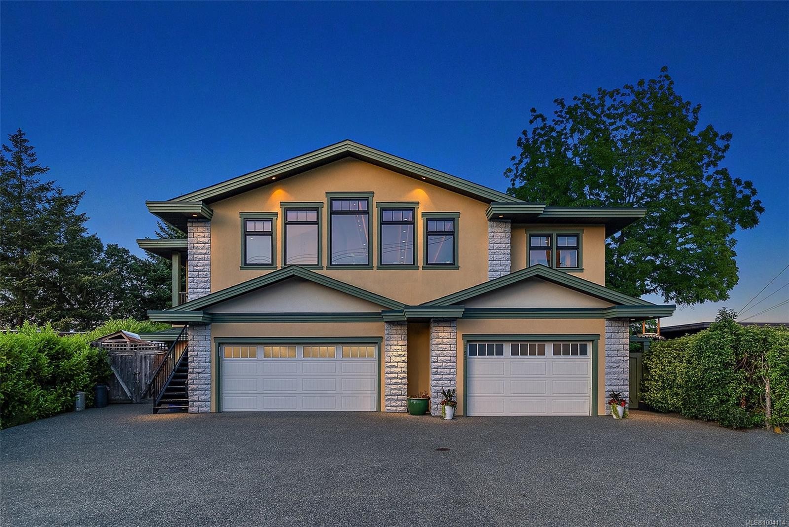 2751 Shoreline Dr, View Royal, BC