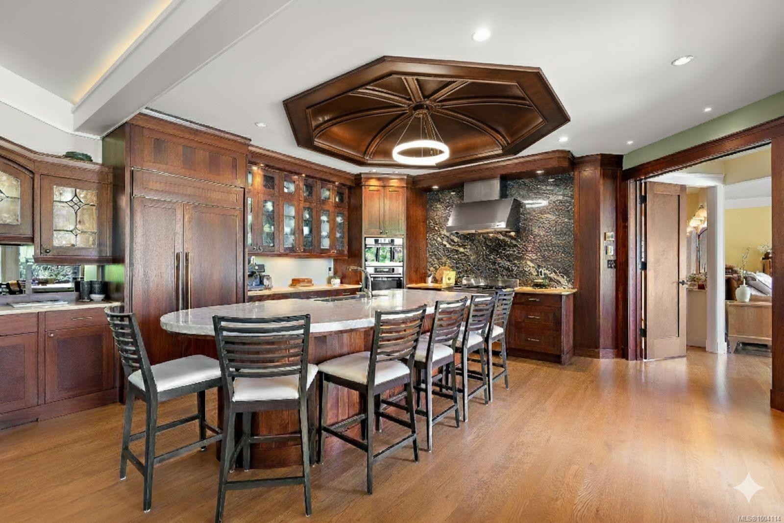 2751 Shoreline Dr, View Royal, BC