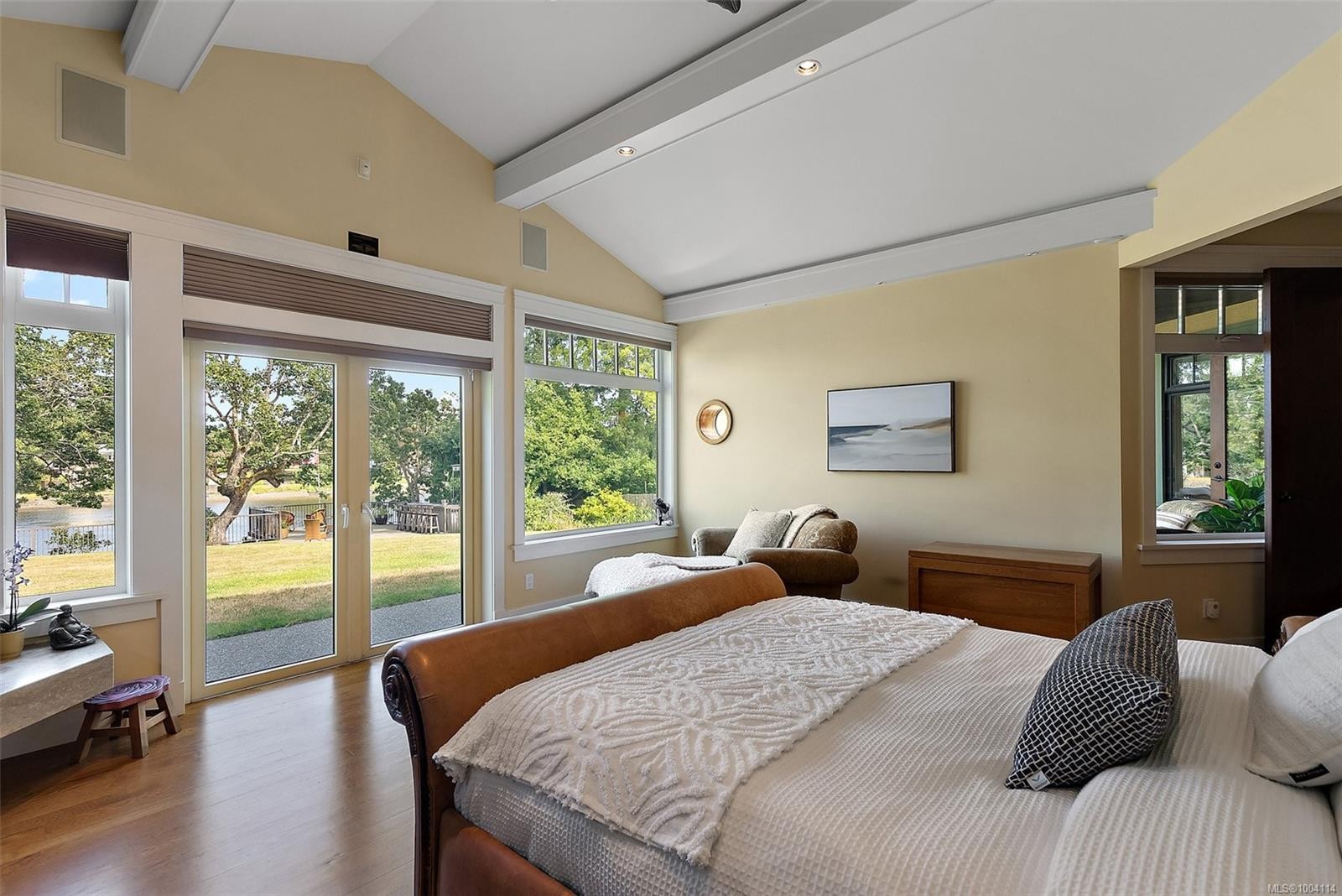 2751 Shoreline Dr, View Royal, BC