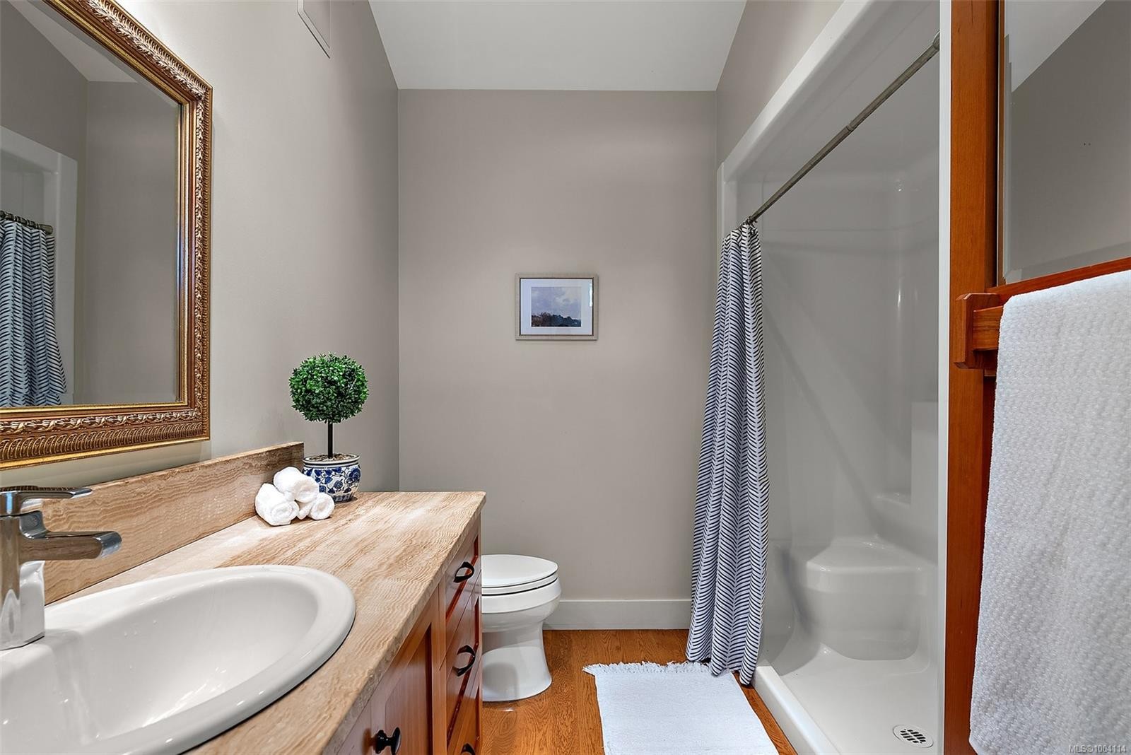 2751 Shoreline Dr, View Royal, BC