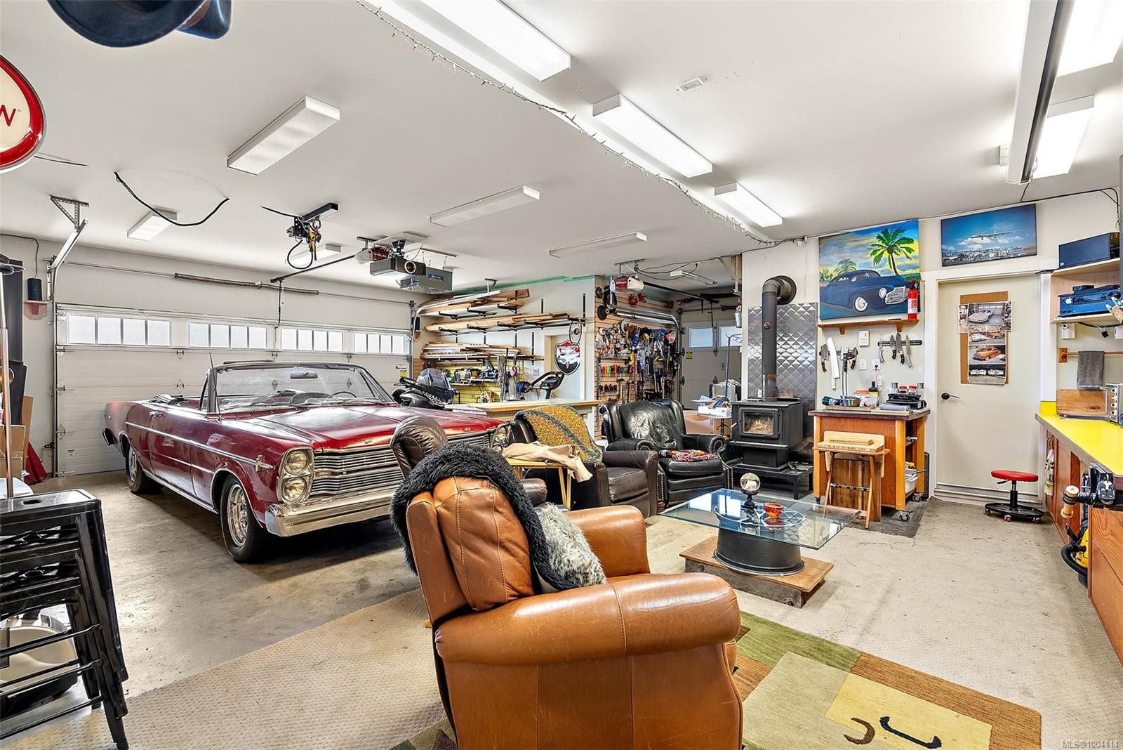 2751 Shoreline Dr, View Royal, BC