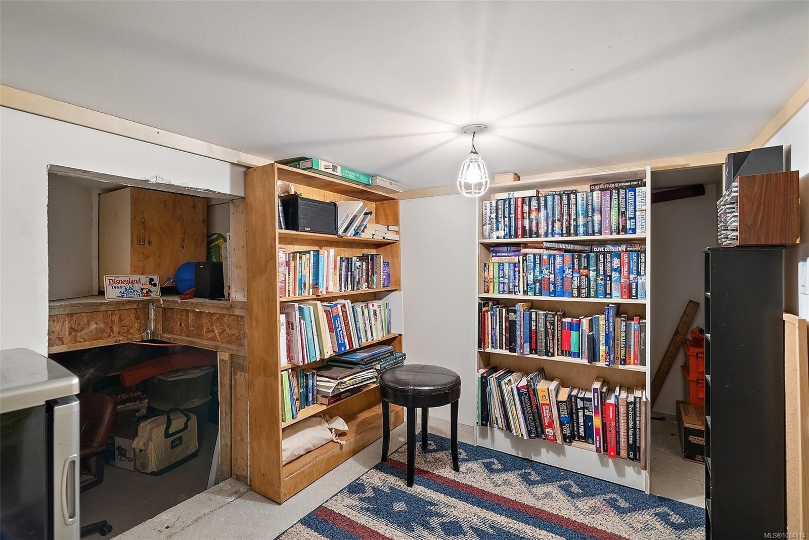 2751 Shoreline Dr, View Royal, BC