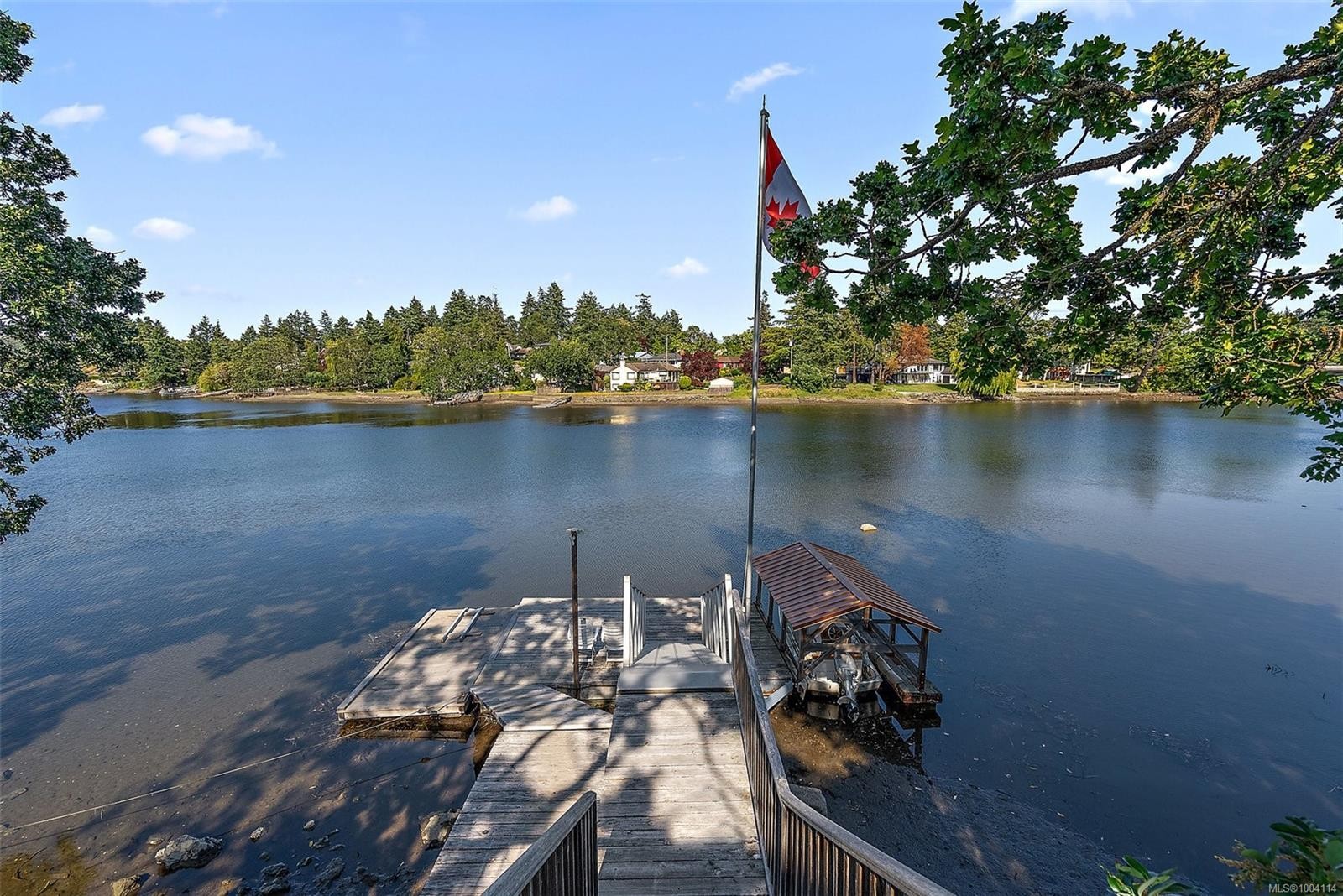 2751 Shoreline Dr, View Royal, BC