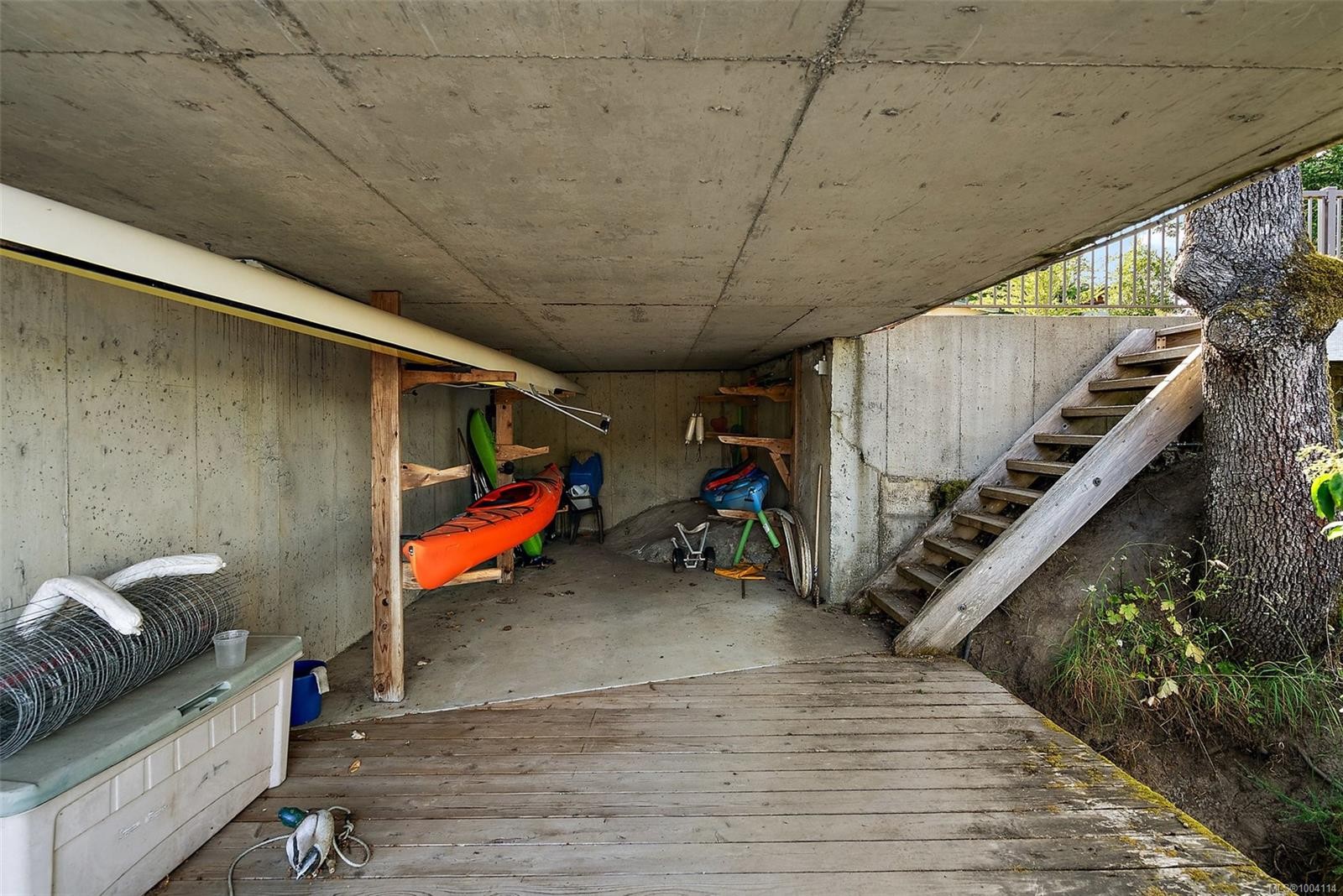 2751 Shoreline Dr, View Royal, BC