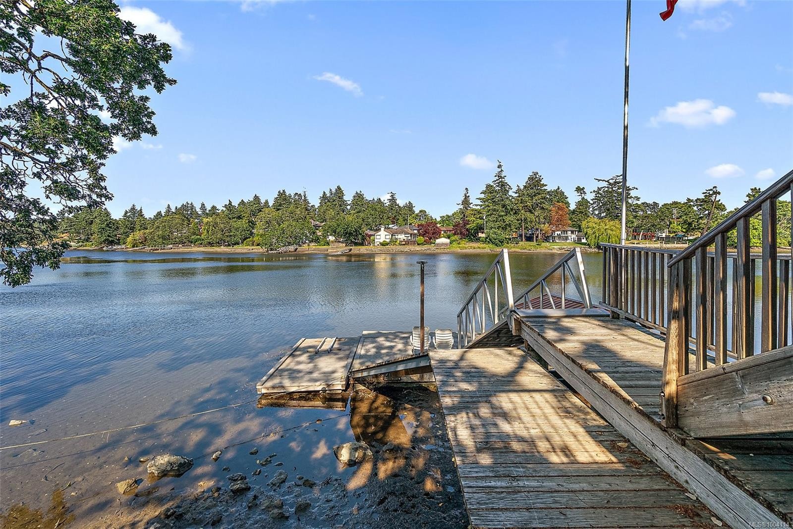 2751 Shoreline Dr, View Royal, BC