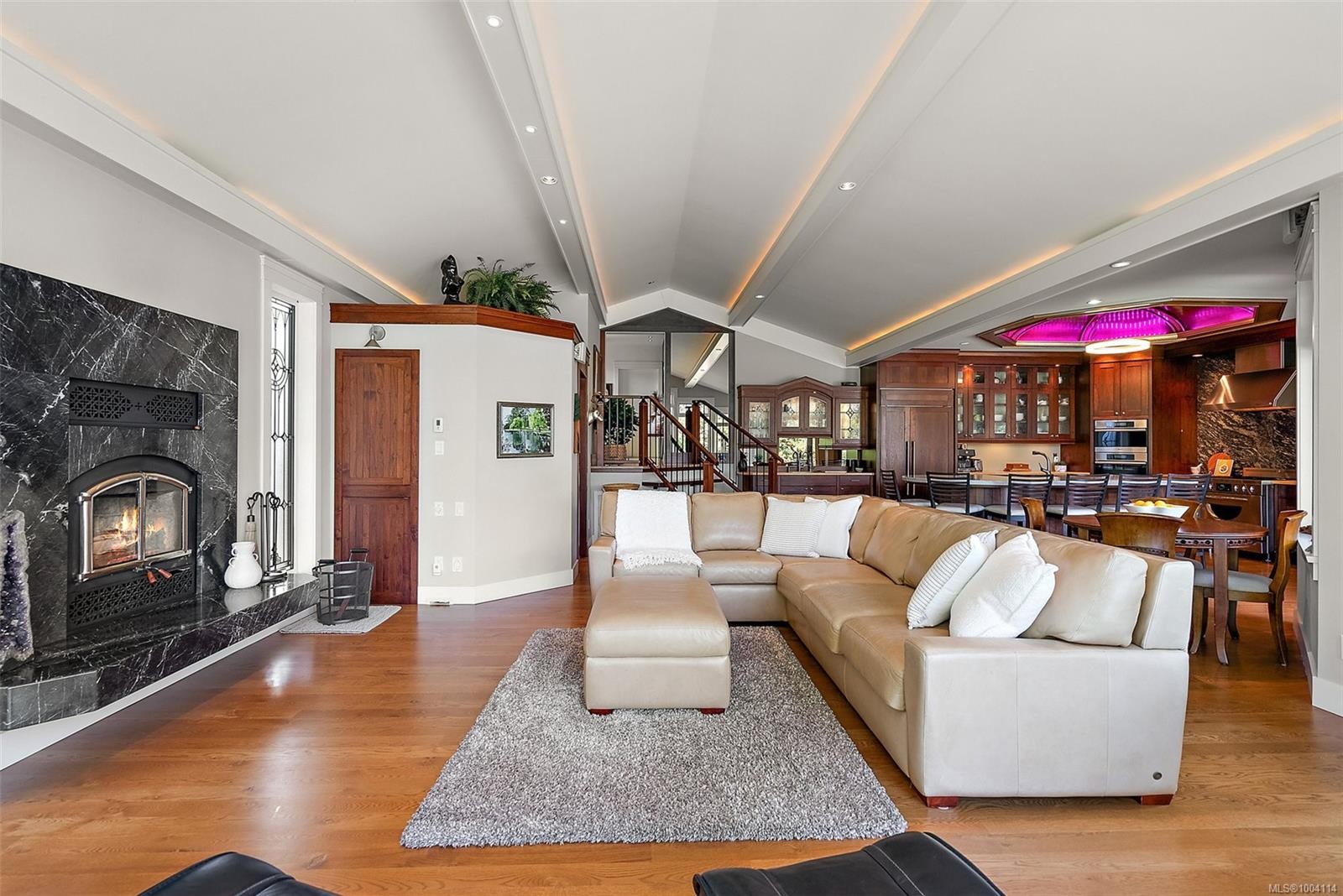 2751 Shoreline Dr, View Royal, BC