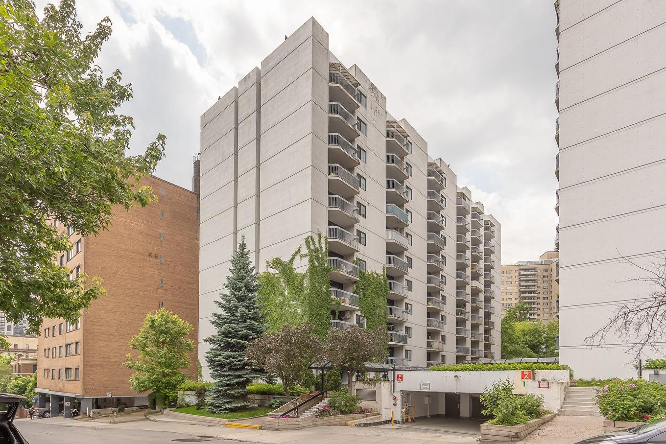 Exterior - 1010-3480 Rue Simpson, Montréal (Ville-Marie), QC - Outdoor With Facade
