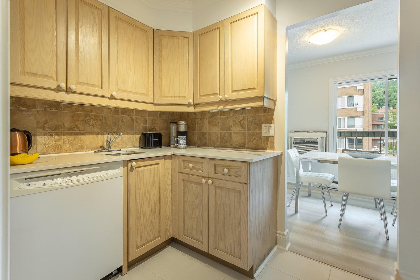 Kitchen - 1010-3480 Rue Simpson, Montréal (Ville-Marie), QC - Indoor