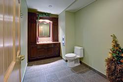 Powder room -