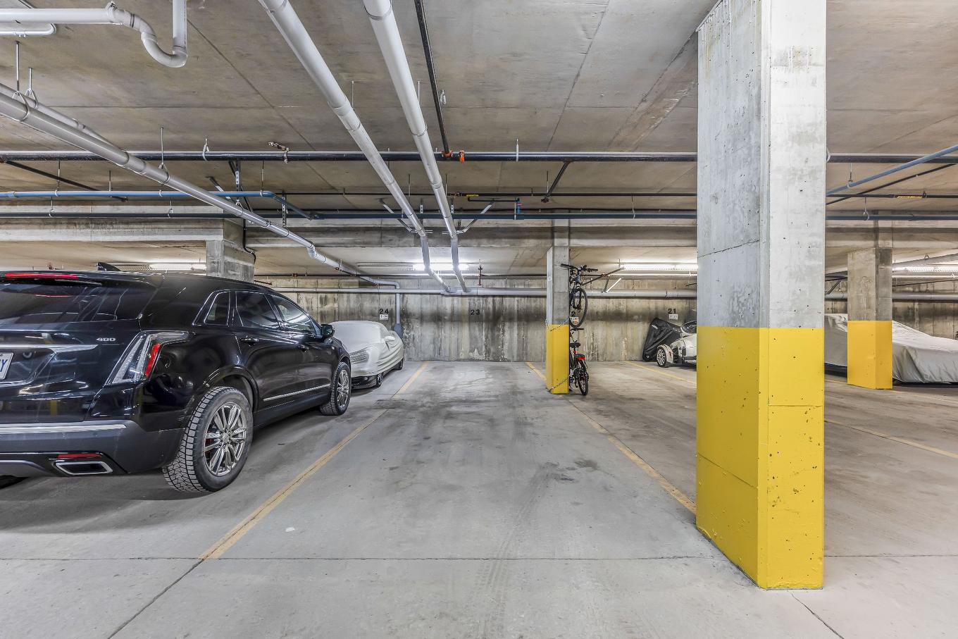 Garage - 105-3165 Boul. De La Gare, Vaudreuil-Dorion, QC - Indoor Photo Showing Garage