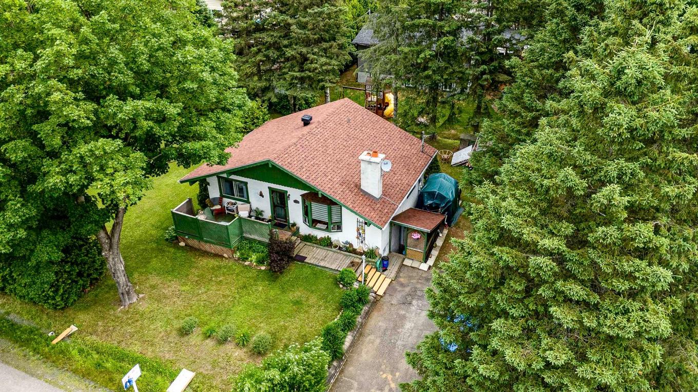 Photo aérienne - 22 Rue Daniel, Saint-Sauveur, QC - Outdoor