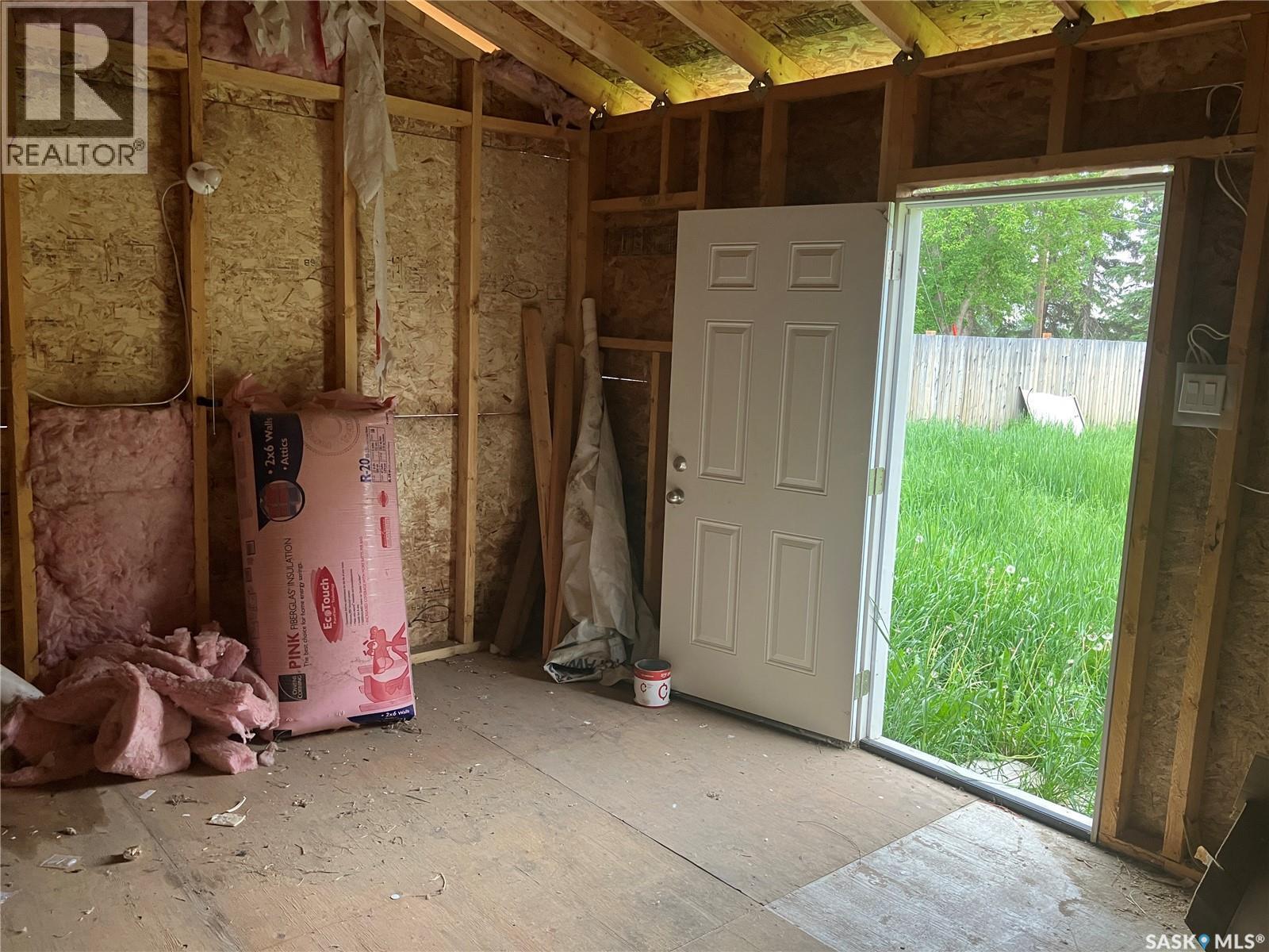 201 Railway Avenue, White Fox, SK