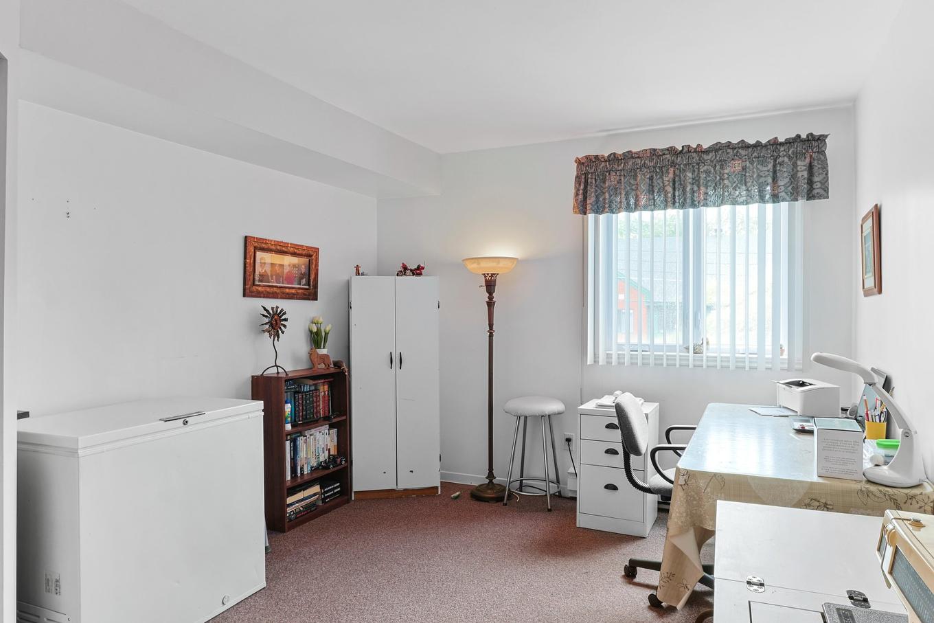 Bedroom - 202-13 Rue St-Laurent, Beauharnois, QC - Indoor