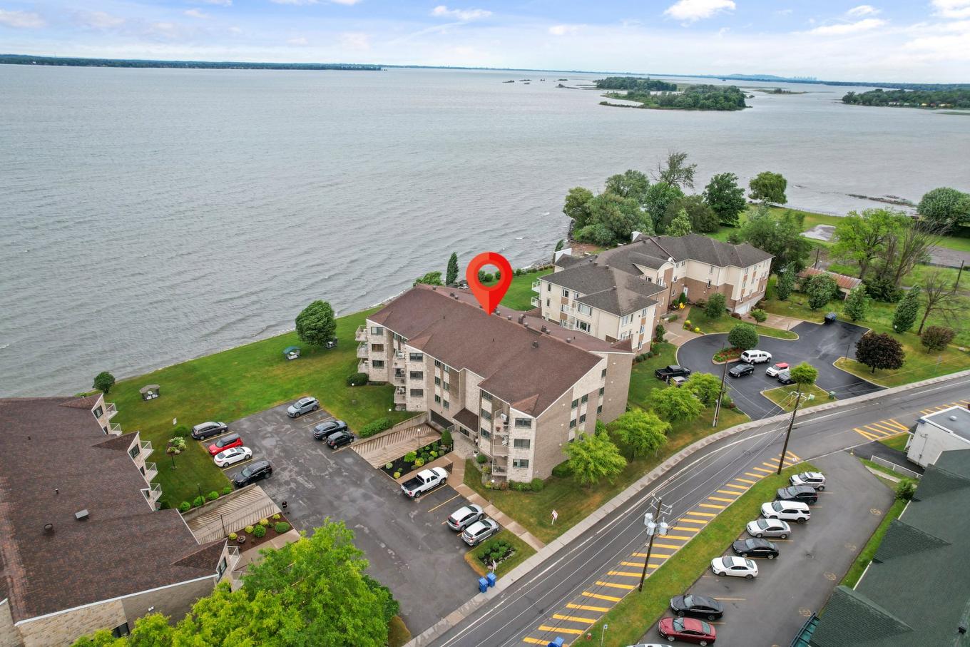 Aerial photo - 202-13 Rue St-Laurent, Beauharnois, QC - Outdoor With Body Of Water With View