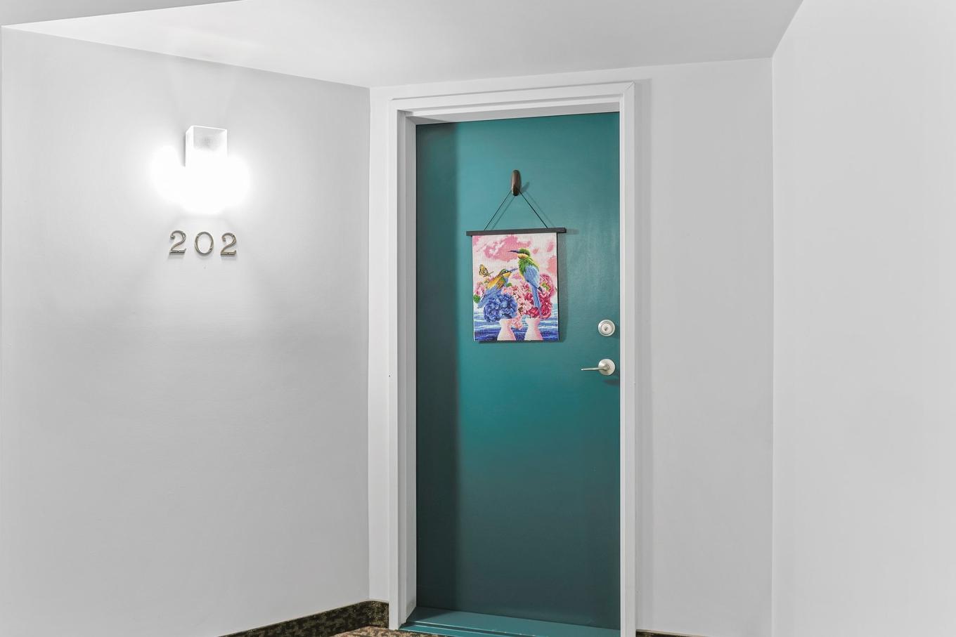 Hall - 202-13 Rue St-Laurent, Beauharnois, QC - Indoor Photo Showing Other Room