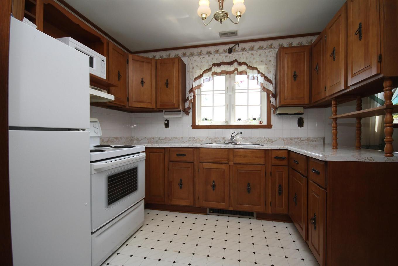 3817 Highway 206, Petit-De-Grat, NS