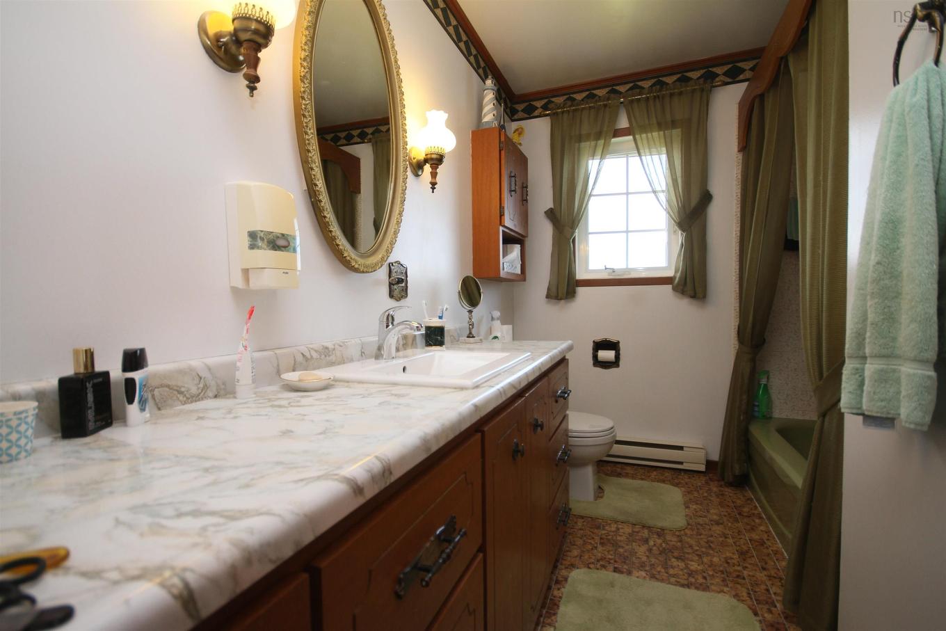 3817 Highway 206, Petit-De-Grat, NS