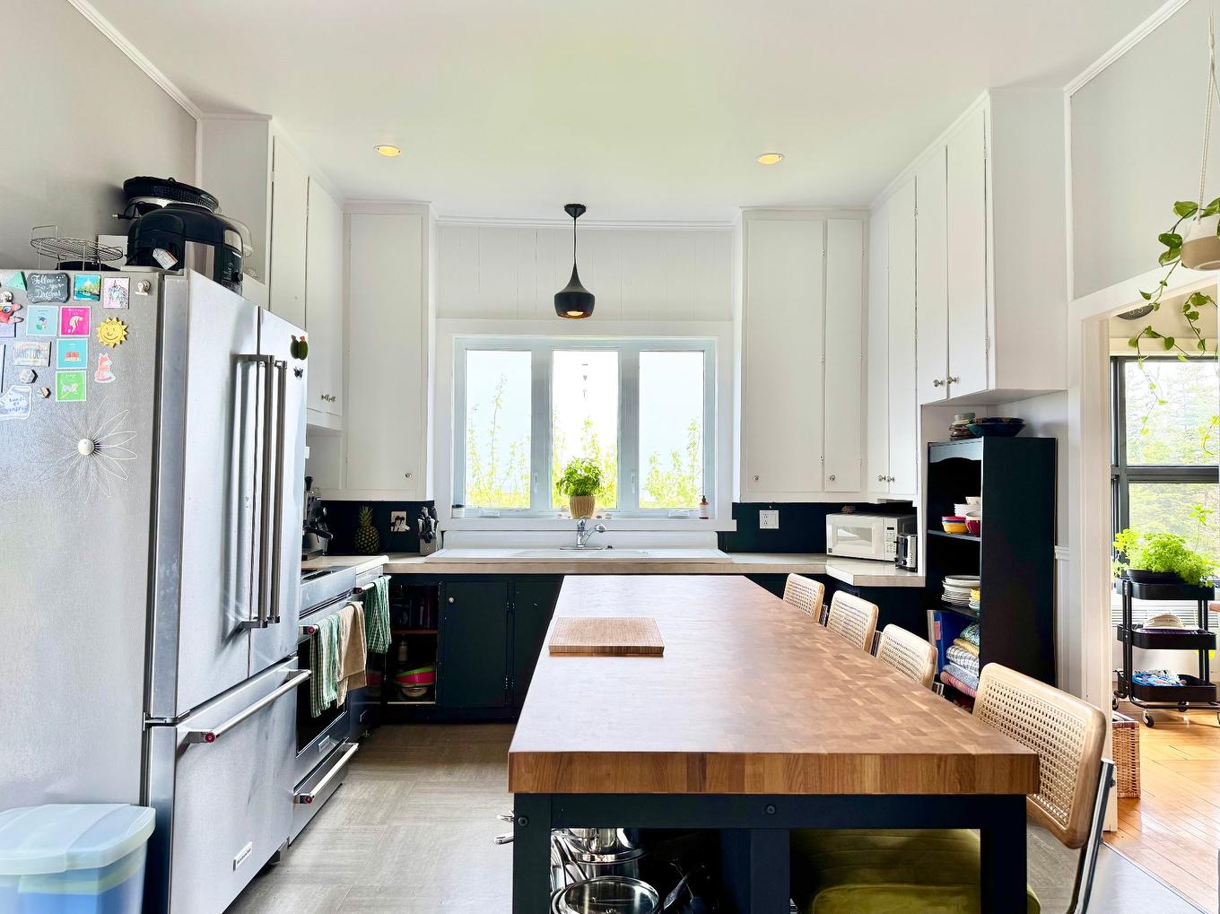 Kitchen - 25 Ch. Du Camping, Les Îles-De-La-Madeleine, QC - Indoor