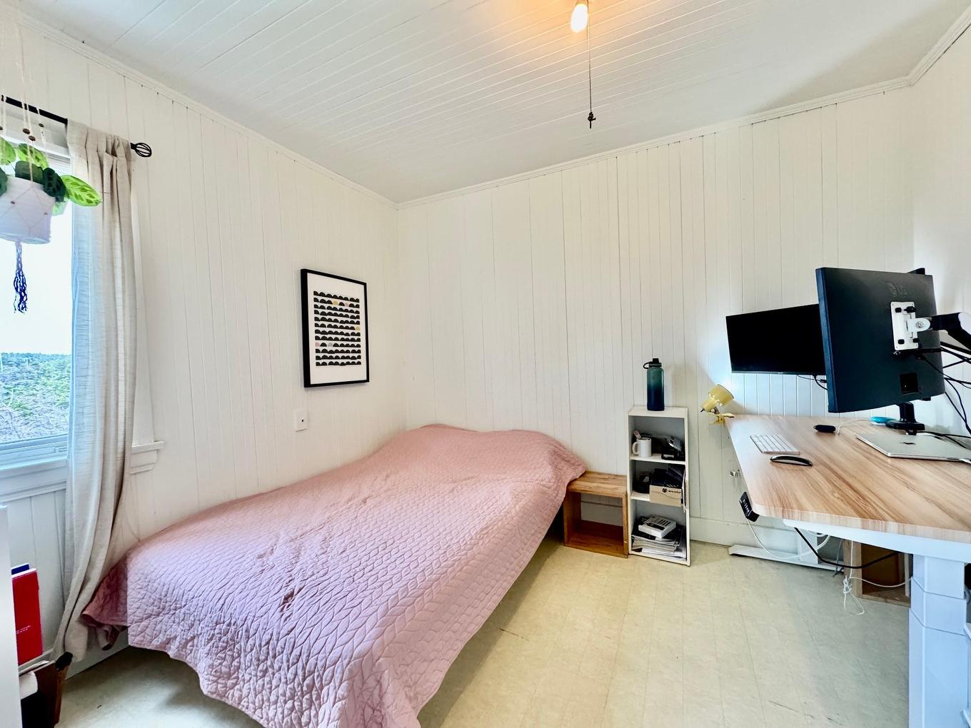 Bedroom - 25 Ch. Du Camping, Les Îles-De-La-Madeleine, QC - Indoor Photo Showing Bedroom