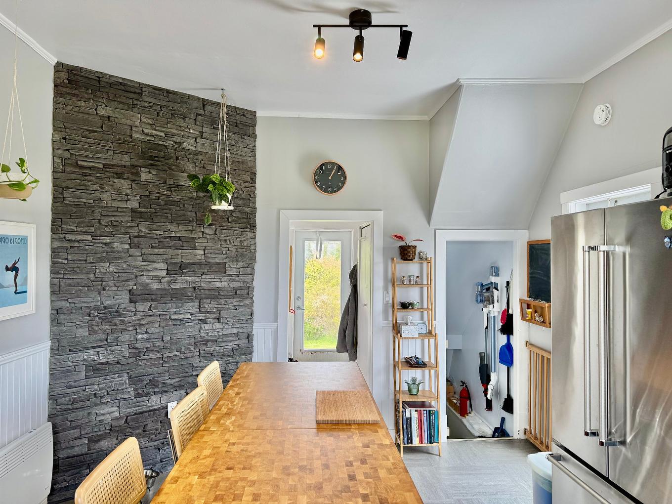 Kitchen - 25 Ch. Du Camping, Les Îles-De-La-Madeleine, QC - Indoor Photo Showing Dining Room