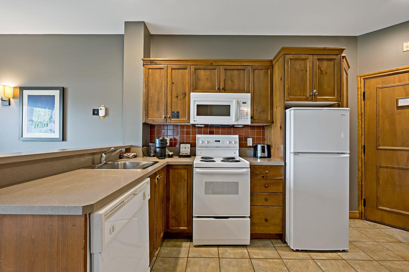 Kitchen - 26-2396 Rue Labelle, Mont-Tremblant, QC - Indoor Photo Showing Kitchen