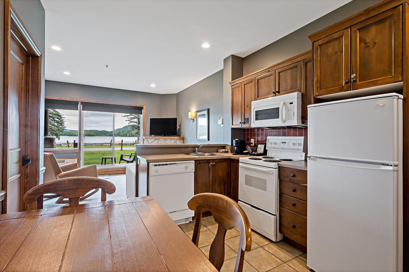 Kitchen - 26-2396 Rue Labelle, Mont-Tremblant, QC - Indoor Photo Showing Kitchen