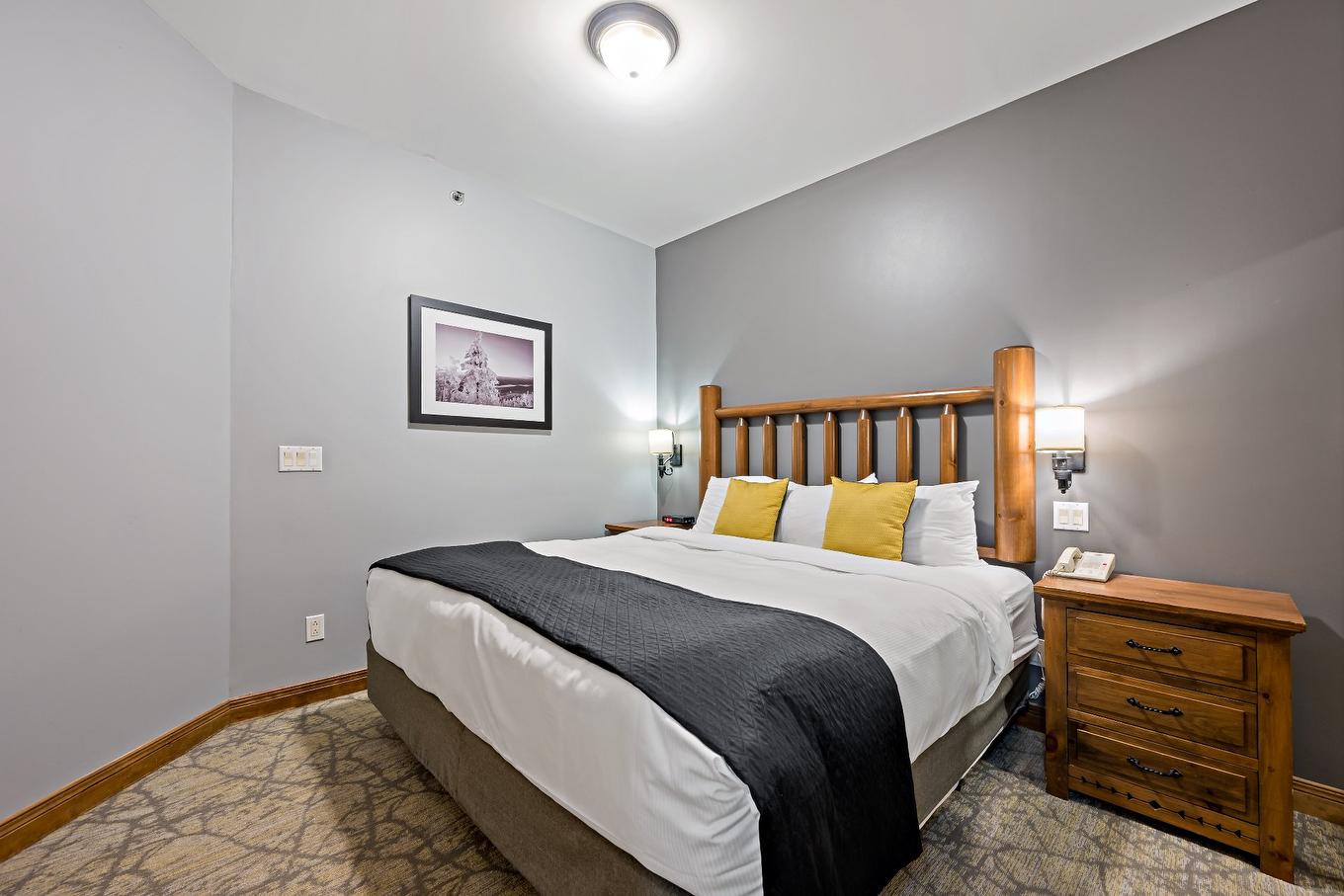 Bedroom - 26-2396 Rue Labelle, Mont-Tremblant, QC - Indoor Photo Showing Bedroom