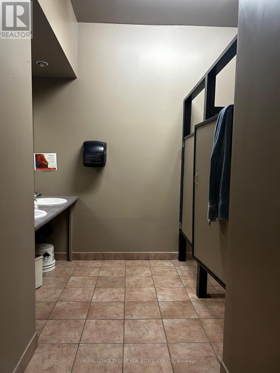 Bathroom 3 - 98 Government Road W, Kapuskasing, ON