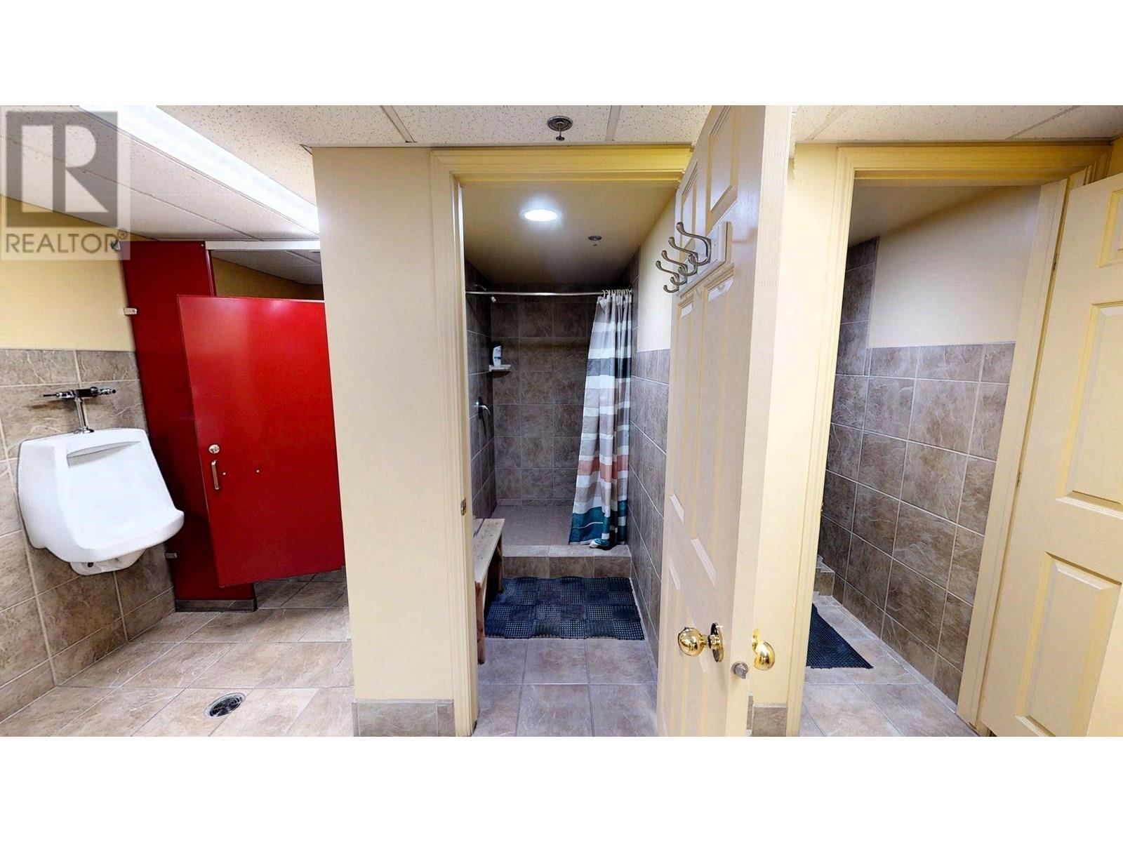 701 14A Crescent Unit# 213 I, Invermere, BC - Indoor