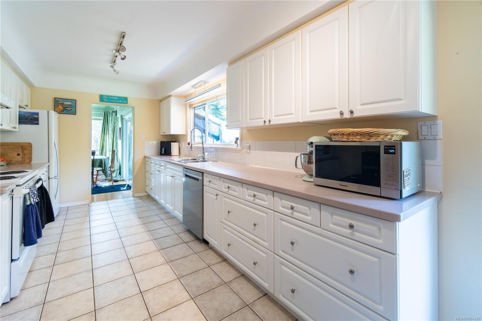 3225 Otter Point Rd, Sooke, BC