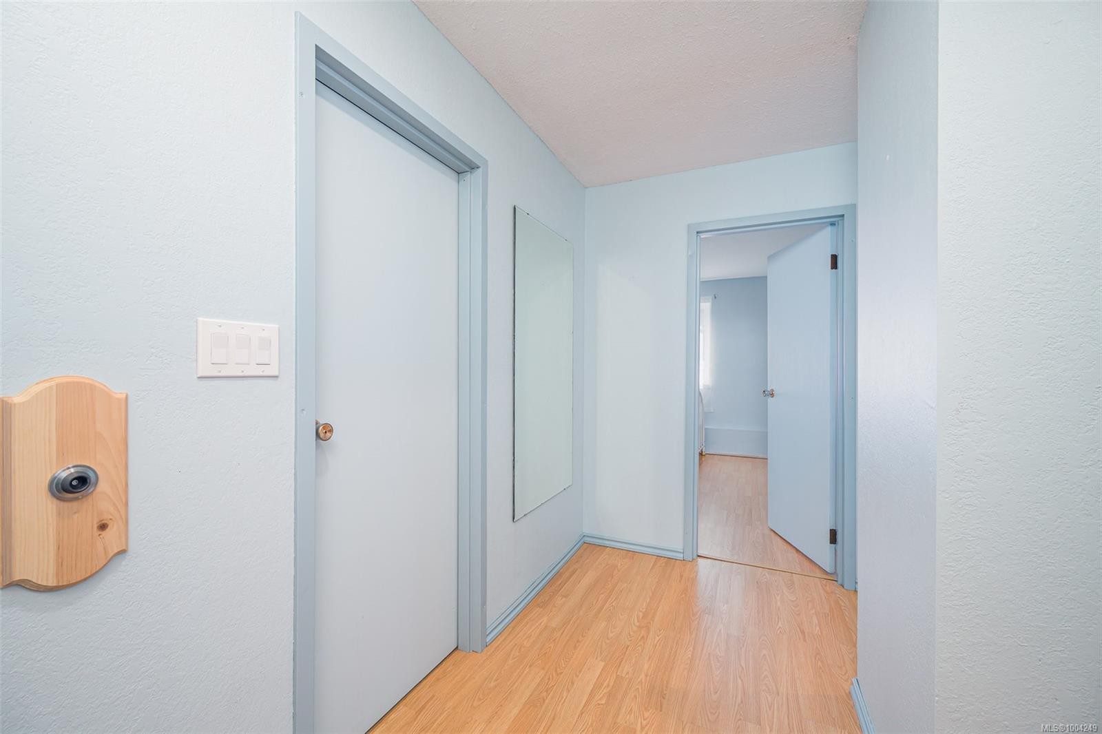 107-611 Macmillan Dr, Sayward, BC - Indoor Photo Showing Other Room