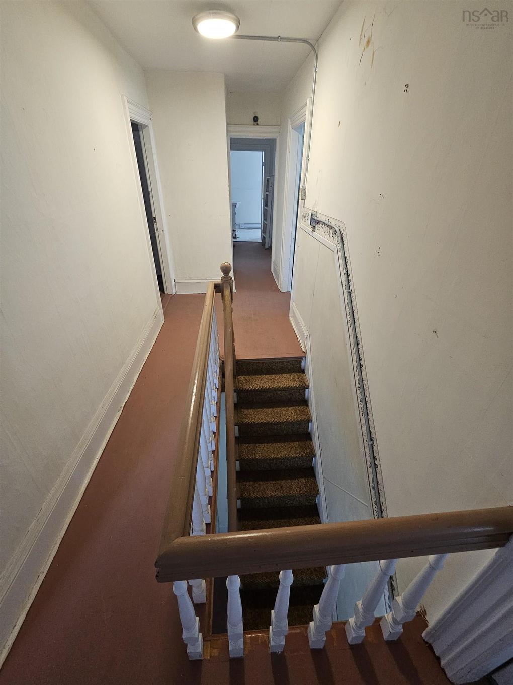 15 Mcdougal Street, Springhill, NS