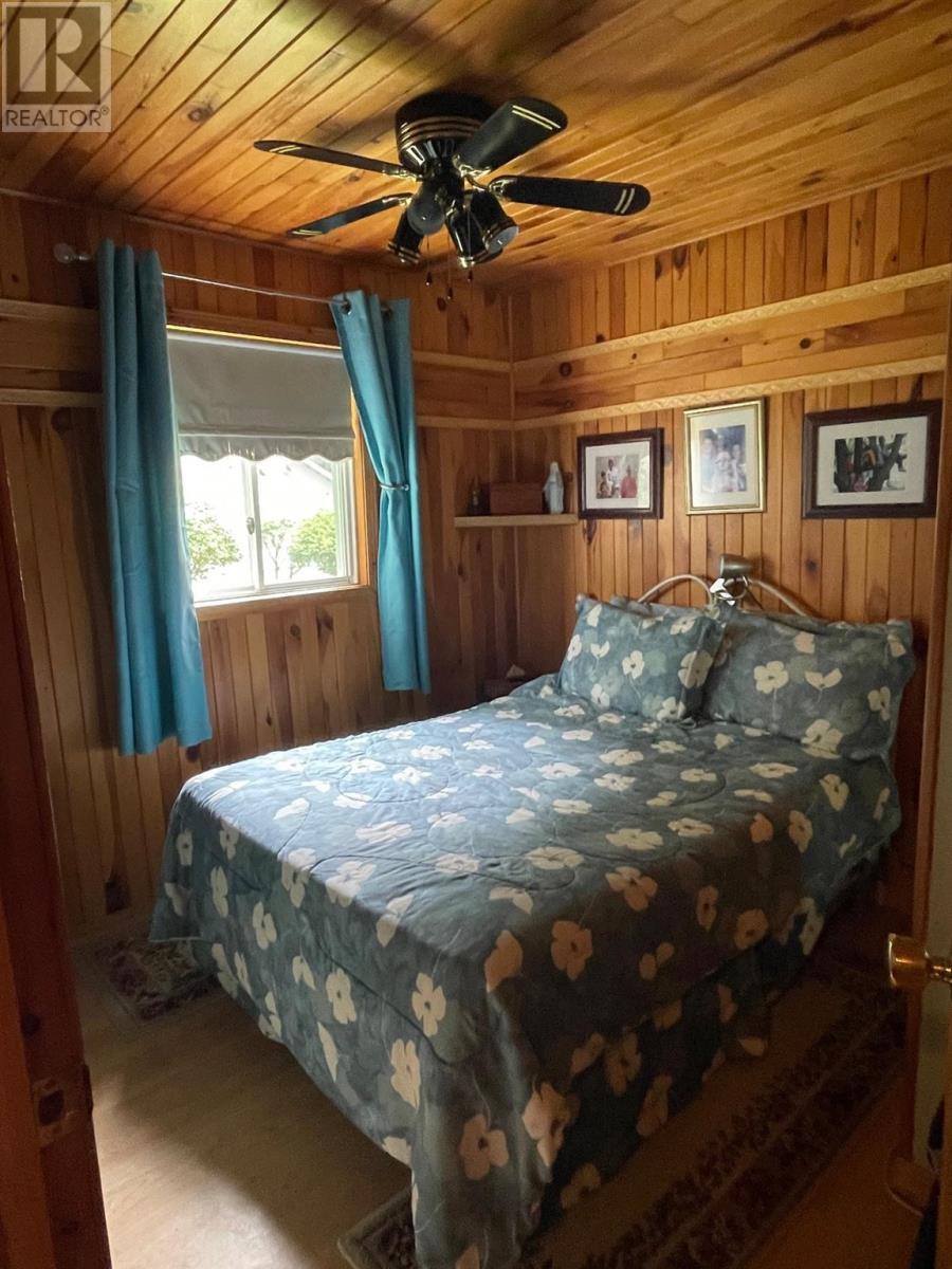 98 Whispering Pines, Batchewana, ON - Indoor Photo Showing Bedroom