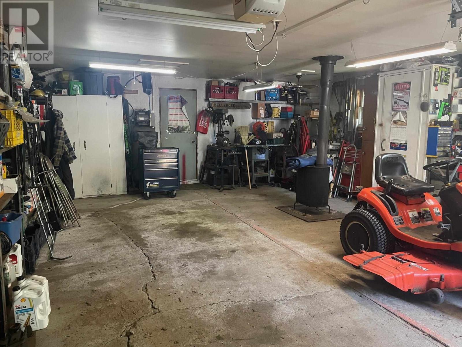 98 Whispering Pines, Batchewana, ON - Indoor Photo Showing Garage