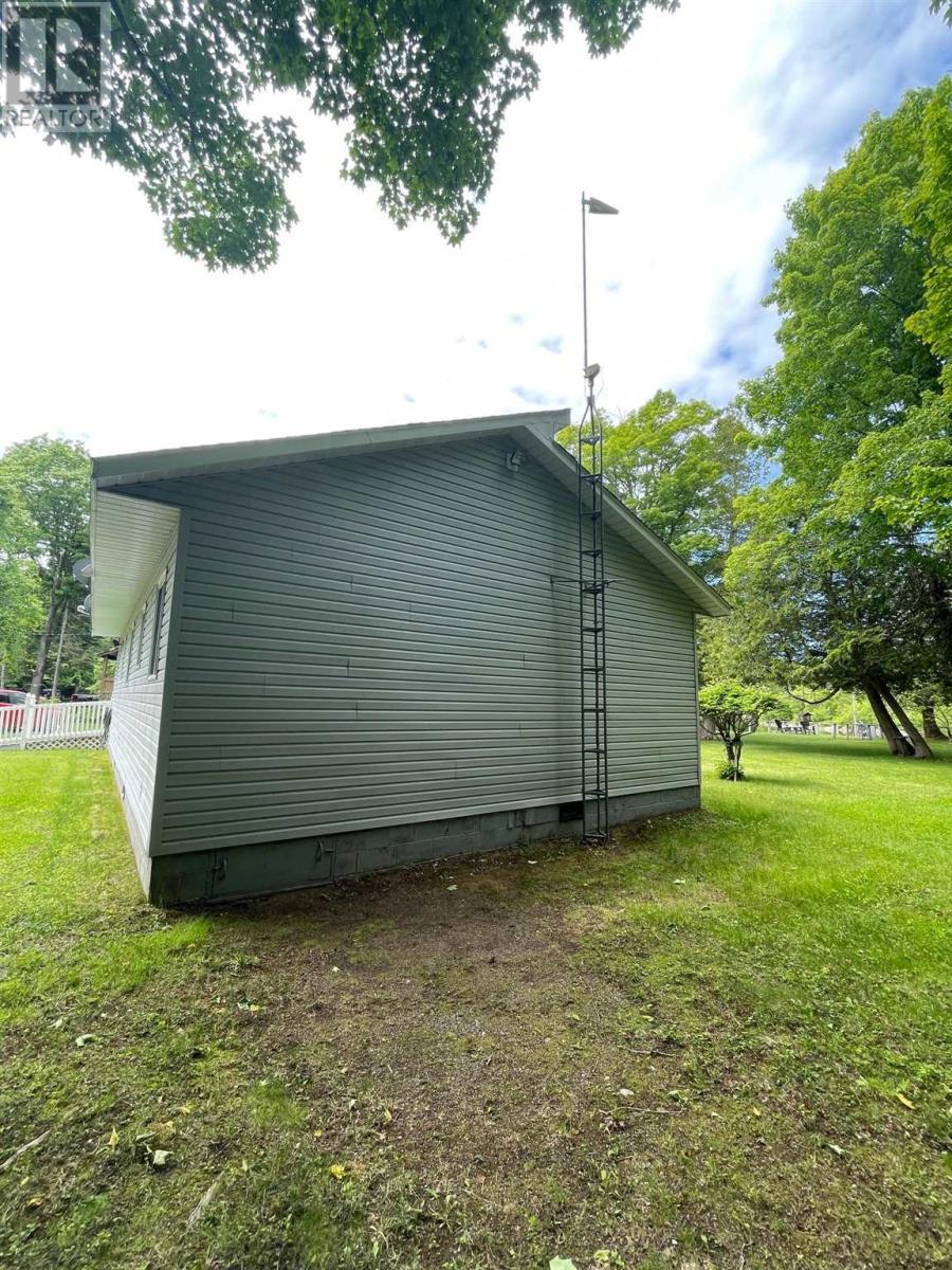 98 Whispering Pines, Batchewana, ON - Outdoor