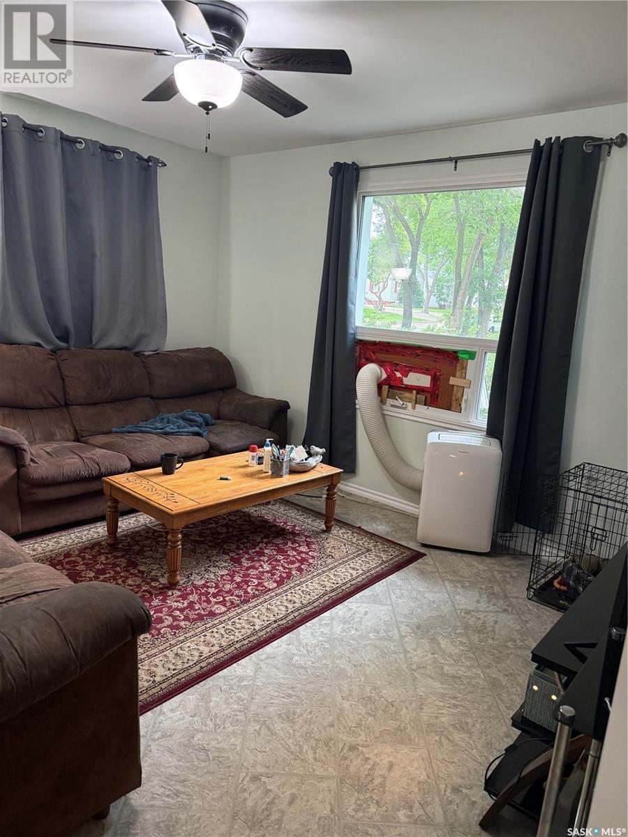 202 Maxwell Street, Kamsack, SK - Indoor