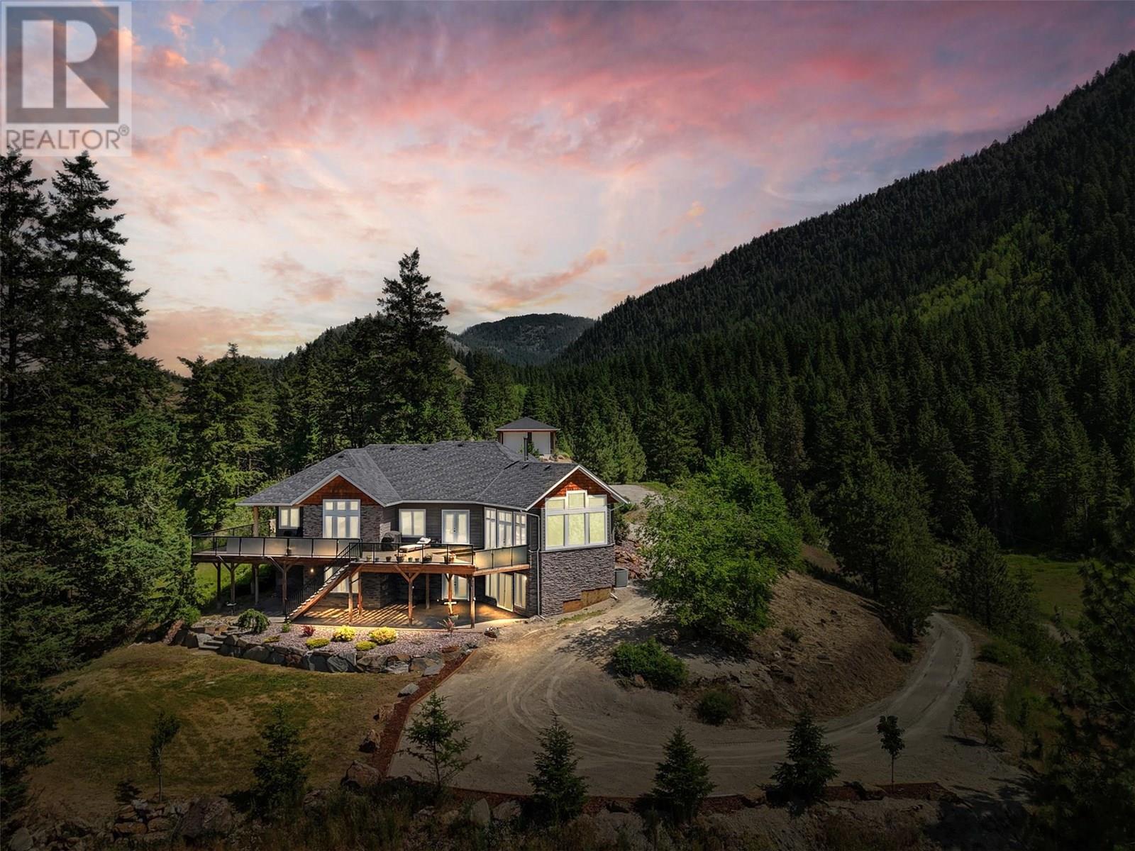365 Riverwind Drive, Chase, BC - Outdoor