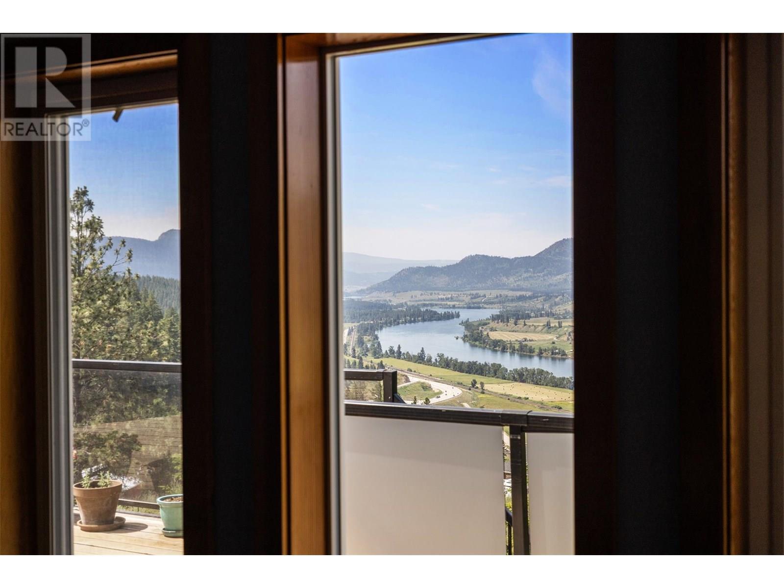 365 Riverwind Drive, Chase, BC - Indoor Photo Showing Other Room