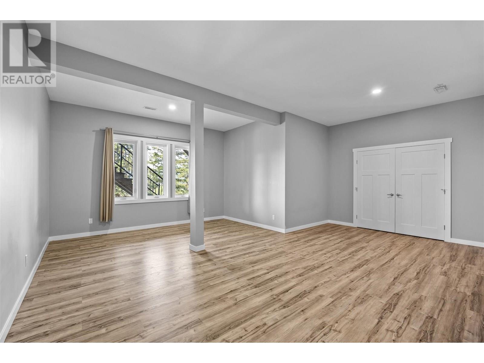 Basement master bedroom - 365 Riverwind Drive, Chase, BC - Indoor Photo Showing Other Room
