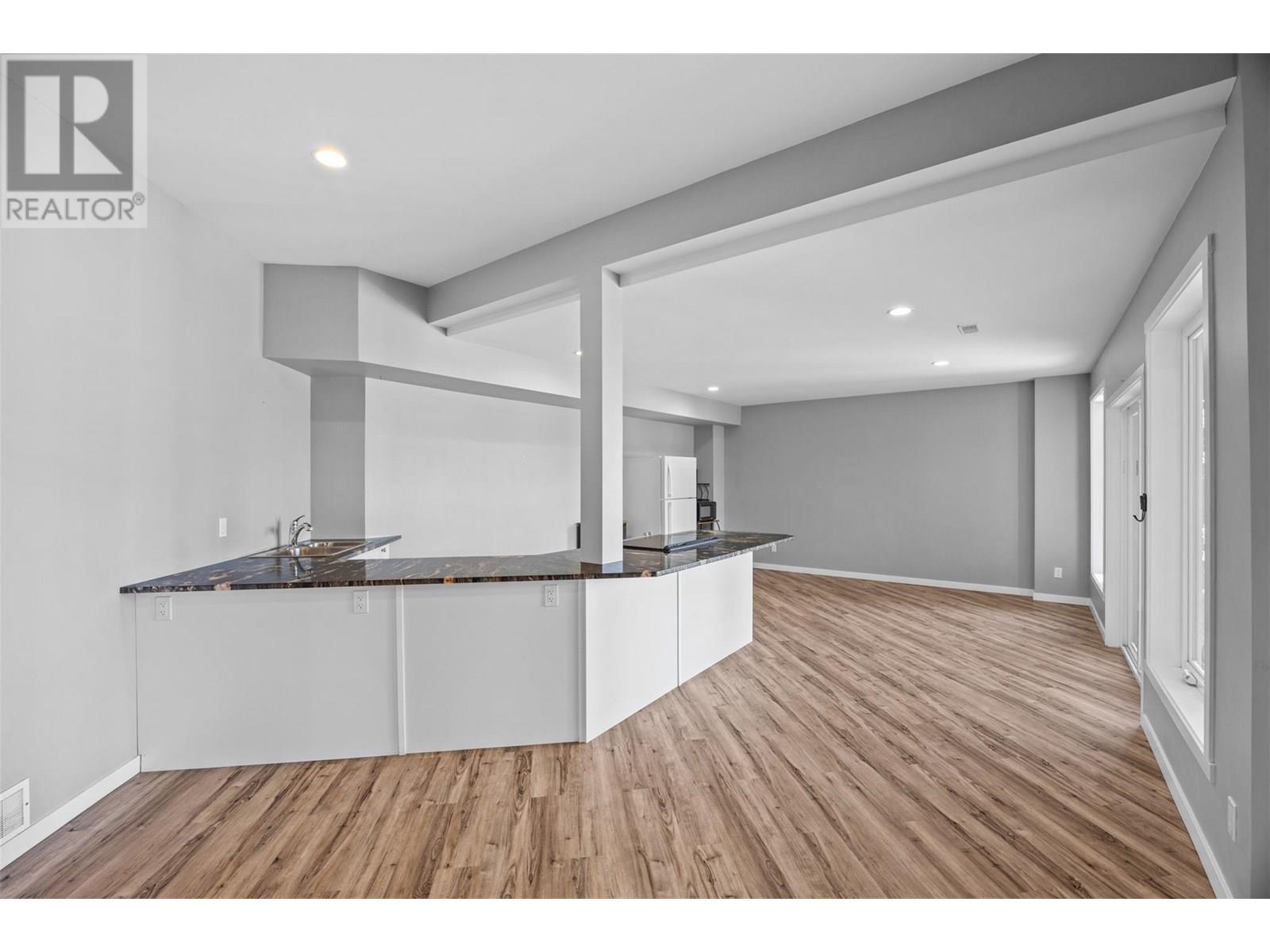 Basement Kitchen - 365 Riverwind Drive, Chase, BC - Indoor