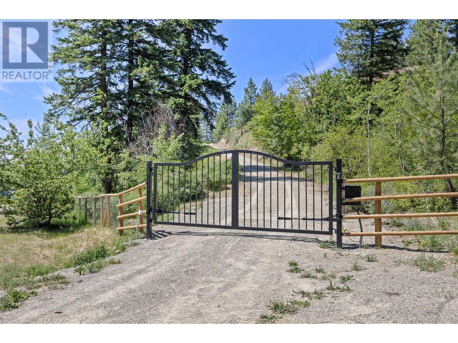 365 Riverwind Drive, Chase, BC - Outdoor