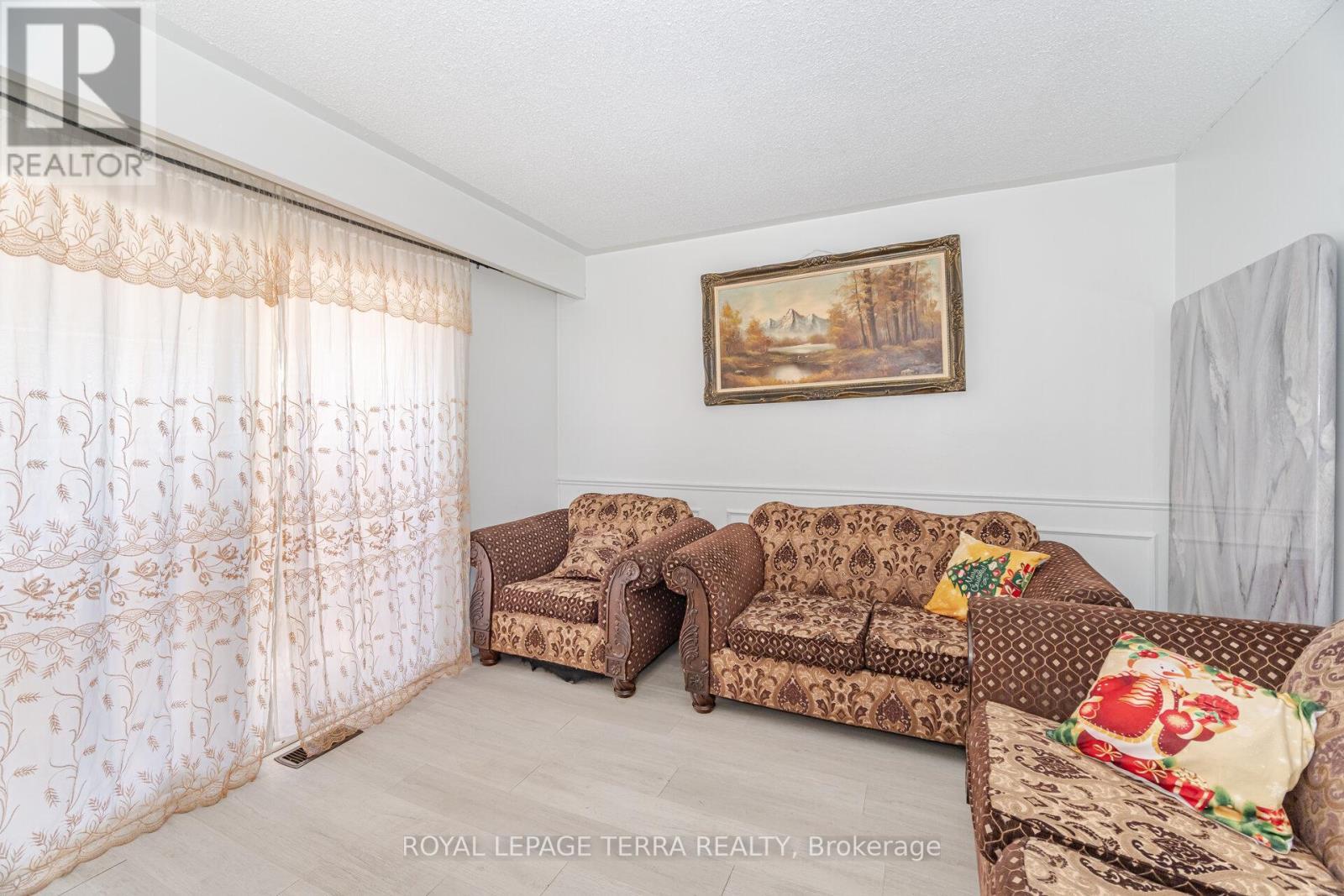 14457 Bramalea Road, Caledon, ON - Indoor