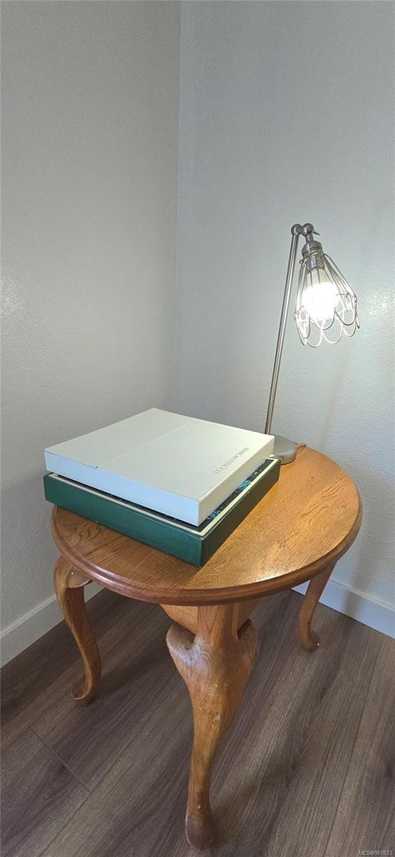 312-611 Macmillan Dr, Sayward, BC - Indoor Photo Showing Other Room